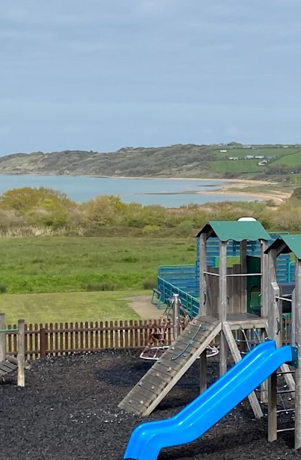 Cosy Holiday Home, Thorness Bay Porchfield  外观 照片